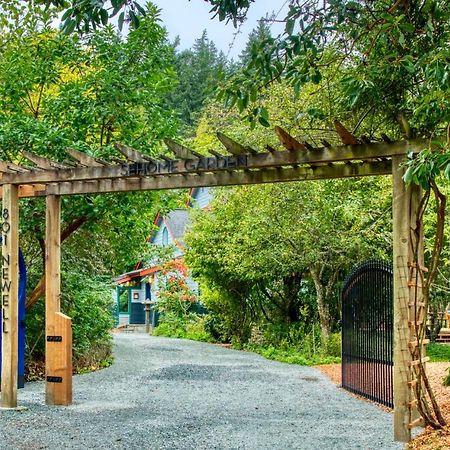 Sehome Garden Inn Белингам Екстериор снимка
