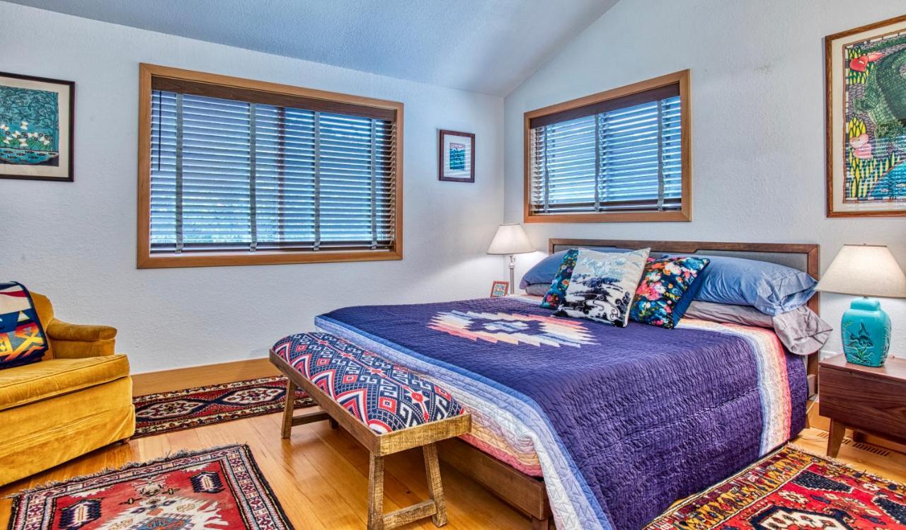 Sehome Garden Inn Белингам Екстериор снимка