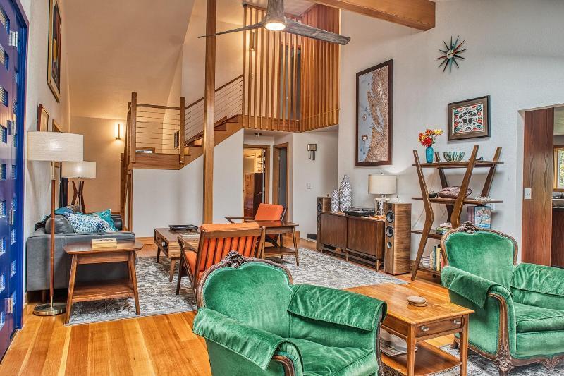 Sehome Garden Inn Белингам Екстериор снимка